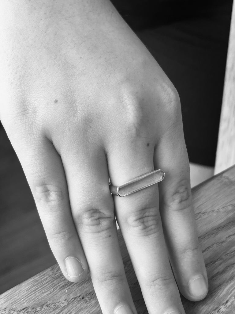 Bar Ring size Q