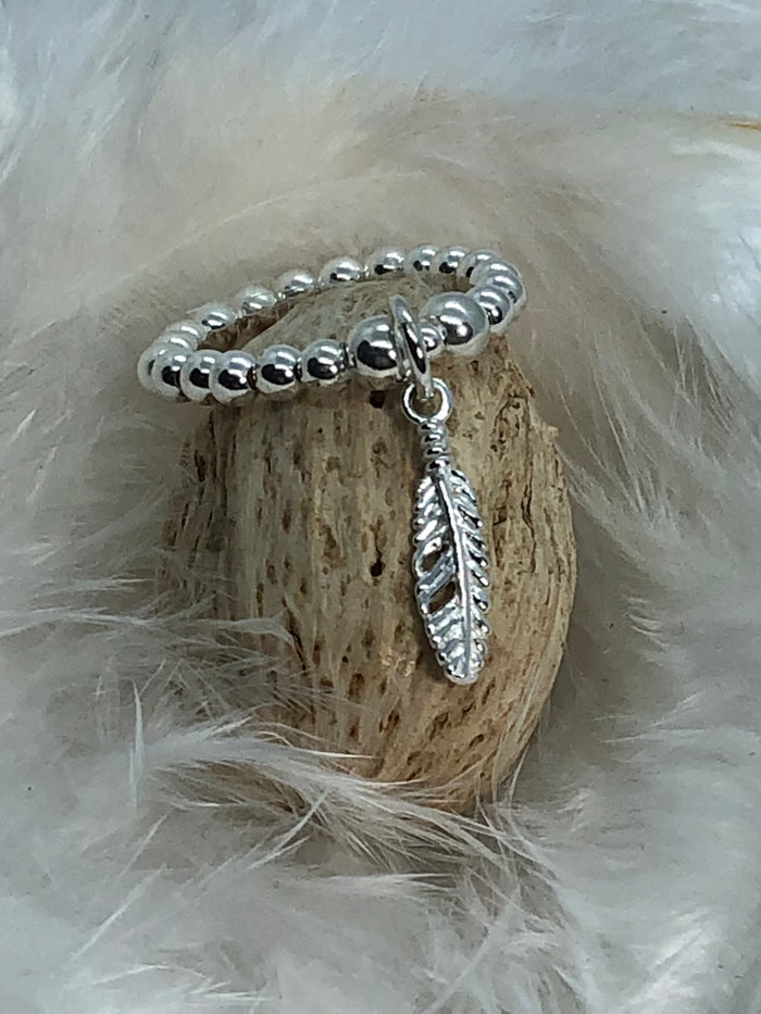 Feather bead ring