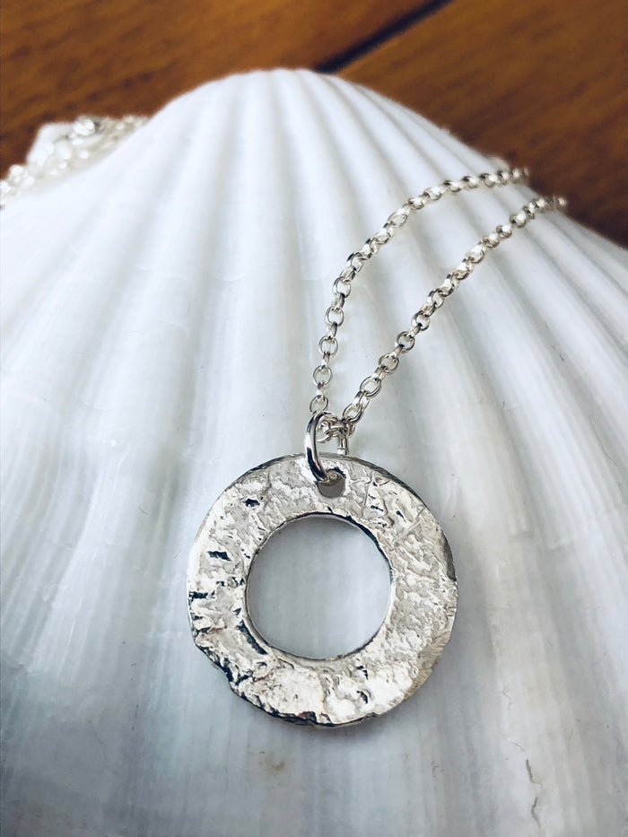 Textured Washer Style Necklace